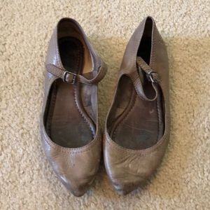 Leather FRYE flats